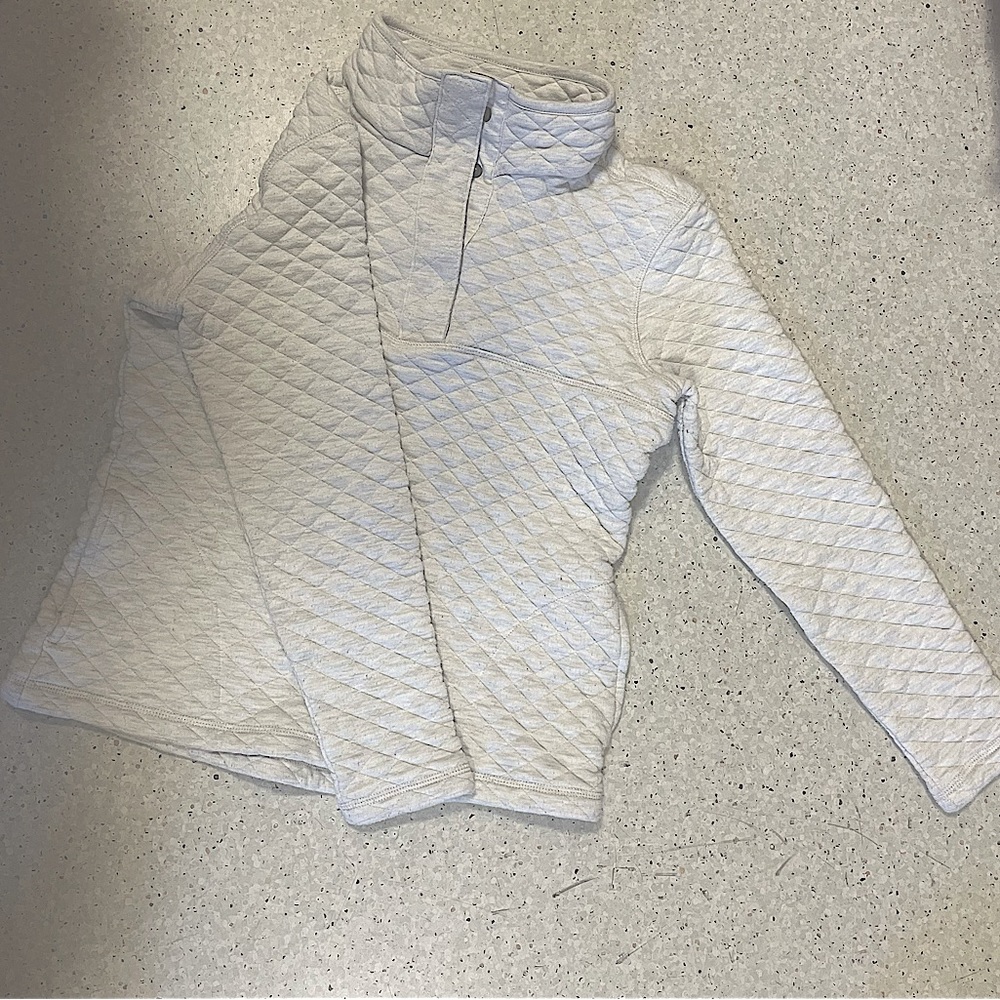 Avalanche pull-over sweater